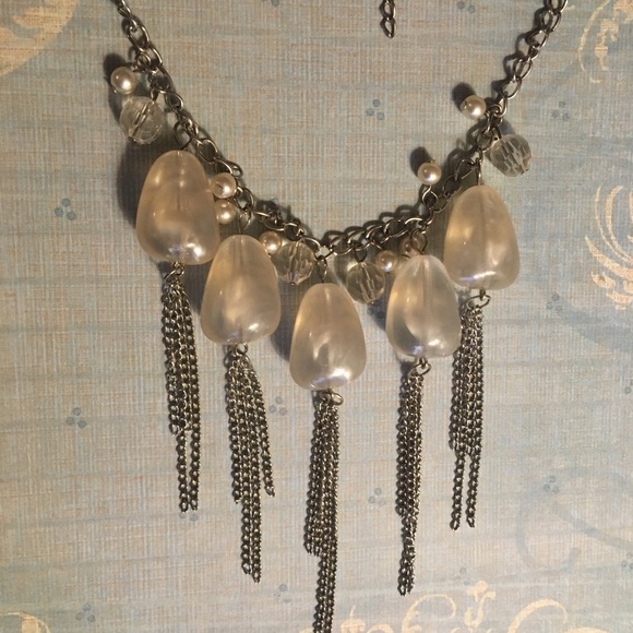 Necklace Faux Pearl Faceted Chain Silver Tone Fun - Picture 5 of 5